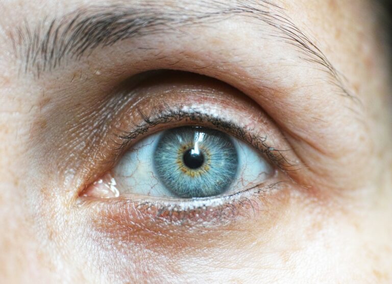 Cataract Surgery: A Complete Guide to Procedure and Recovery