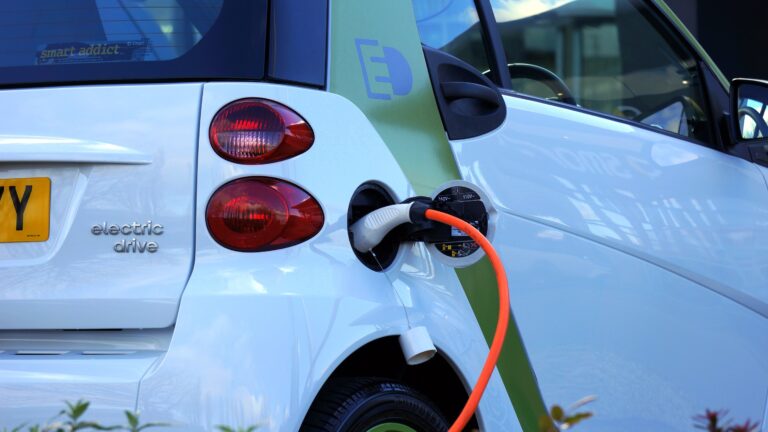 Electric Cars: A Complete Guide to Benefits, Challenges, and Ownership