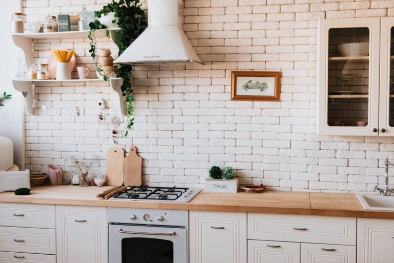 Transforming Your Space: A Complete Guide to Kitchen Remodeling